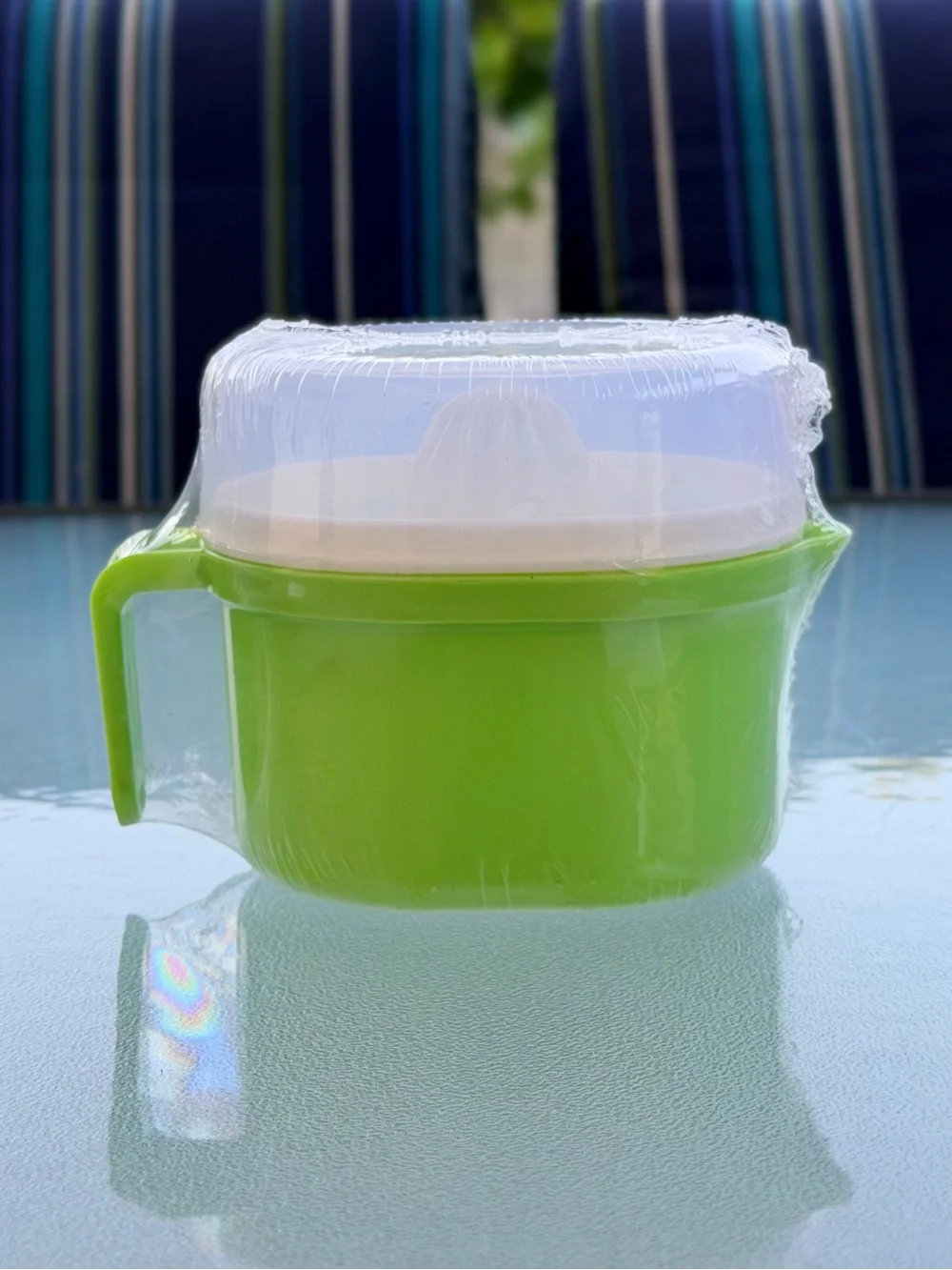Gimi Bright Green Manual Citrus Press Fruit Juicer (K-745)